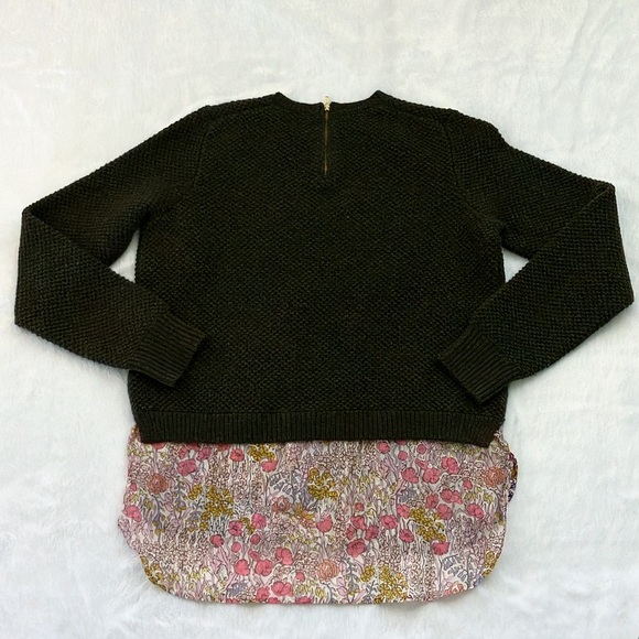 Like New J. Crew Green Knit Shirttail Sweater in Liberty Poppy Floral - Picture 5 of 7